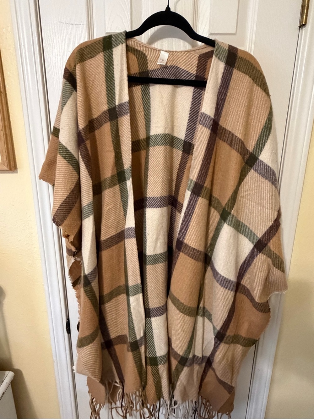 Cato Plaid Open-Front Poncho in Camel, Cream & Olive